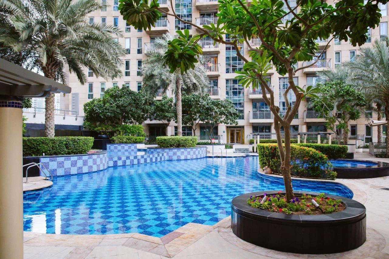 Luxury Apartment At Standpoint Tower By Emaar Dubai Exterior photo