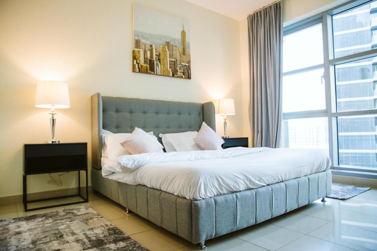 Luxury Apartment At Standpoint Tower By Emaar Dubai Exterior photo
