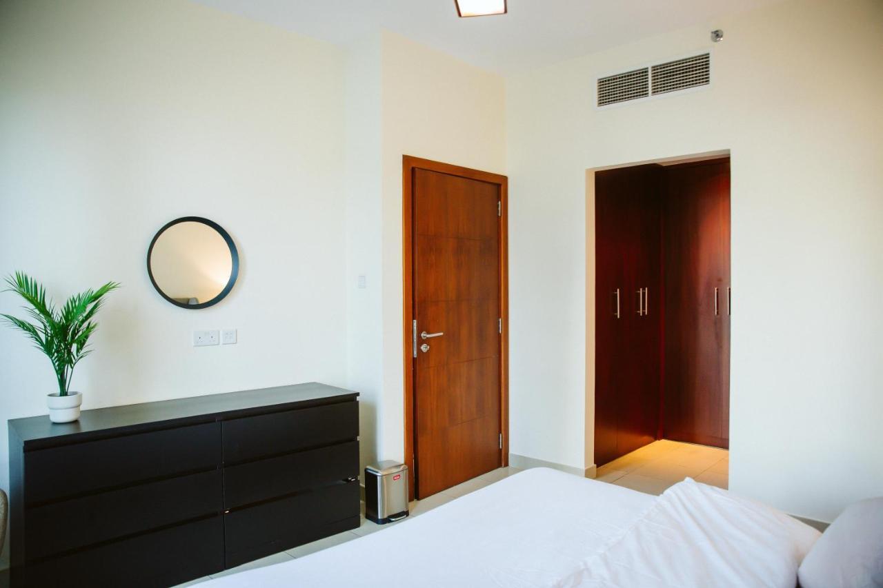 Luxury Apartment At Standpoint Tower By Emaar Dubai Exterior photo